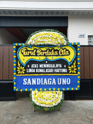 Papan Bunga Duka di Pengkol